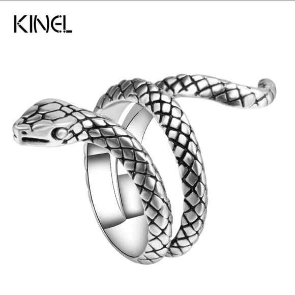 Jewelry - Fashion Snake Silver Rings